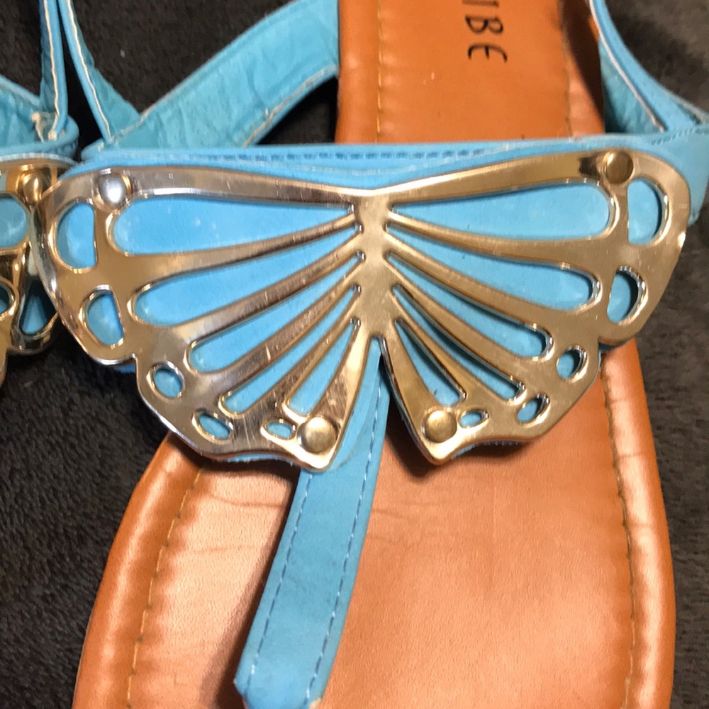 Sandals - Picture 2 of 2